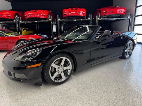 Used 2007 Chevrolet Corvette Convertible w/ Preferred Equipment Group RWD image 6