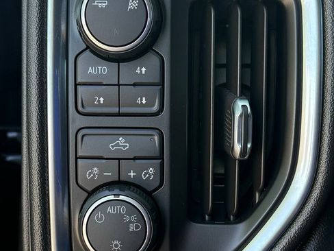 Used 2019 Chevrolet Silverado 1500 LT w/ All-Star Edition AWD/4WD image 20