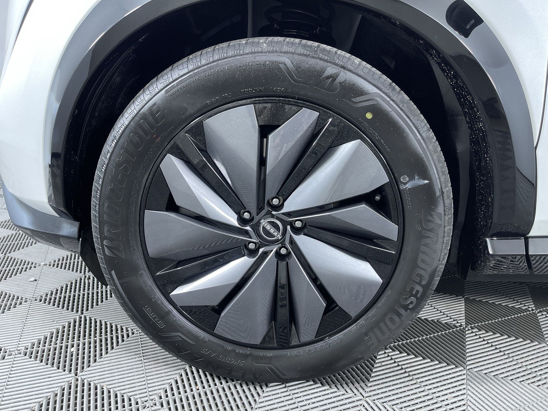 Certified 2024 Nissan Ariya AWD image 25