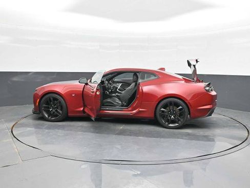 Used 2020 Chevrolet Camaro LT w/ 1LE Track Performance Package RWD image 34