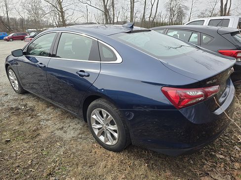 Used 2020 Chevrolet Malibu LT FWD image 2