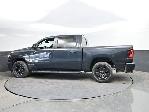 New 2026 RAM 1500 Express image 4