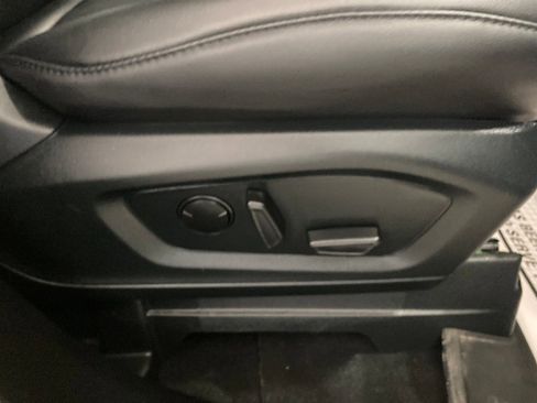 Used 2023 Ford Explorer XLT w/ Equipment Group 202A AWD/4WD image 7