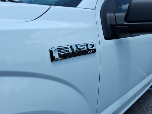 Used 2020 Ford F150 XLT w/ Equipment Group 302A Luxury AWD/4WD image 11