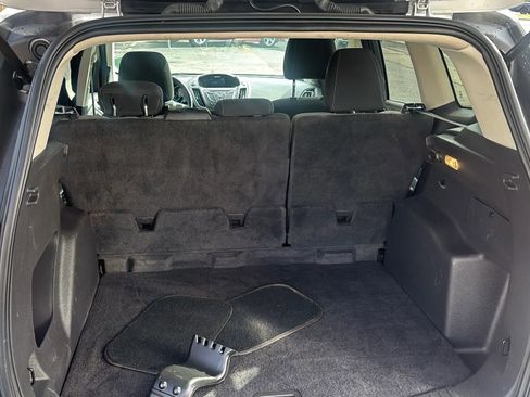 Used 2015 Ford Escape SE image 12