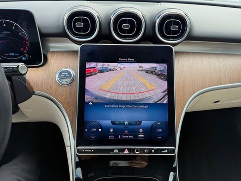 Used 2022 Mercedes-Benz C 300 Sedan image 15