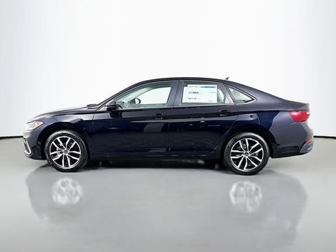 New 2026 Volkswagen Jetta SE FWD image 4