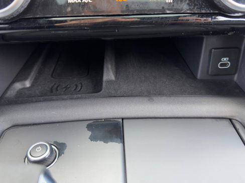 Used 2023 Land Rover Discovery S R-Dynamic image 34