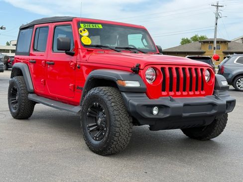 Used 2022 Jeep Wrangler Unlimited Sport AWD/4WD image 2