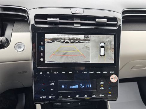Used 2024 Hyundai Tucson Limited image 36