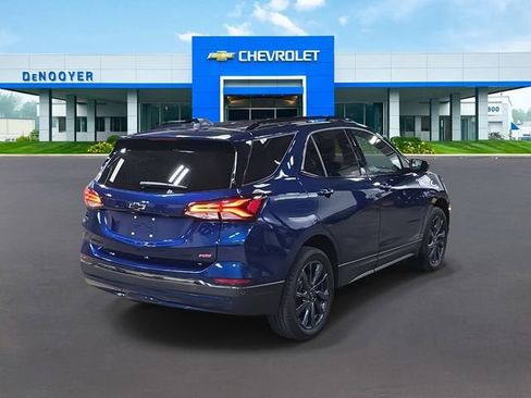 Used 2022 Chevrolet Equinox RS image 6