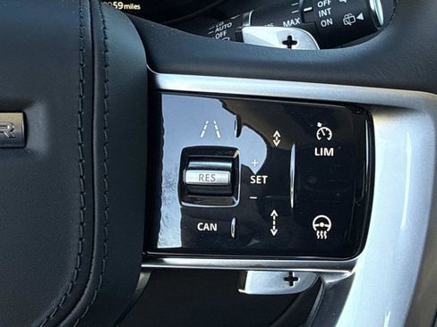 New 2025 Land Rover Range Rover SE image 36