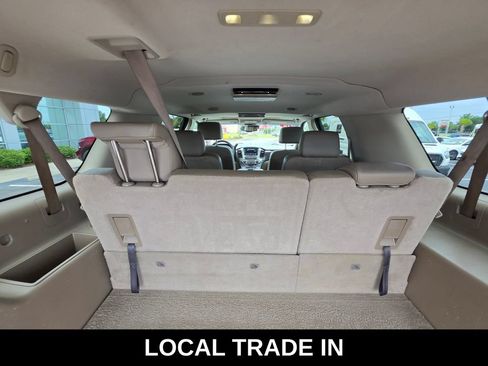 Used 2016 Chevrolet Suburban LT RWD image 13