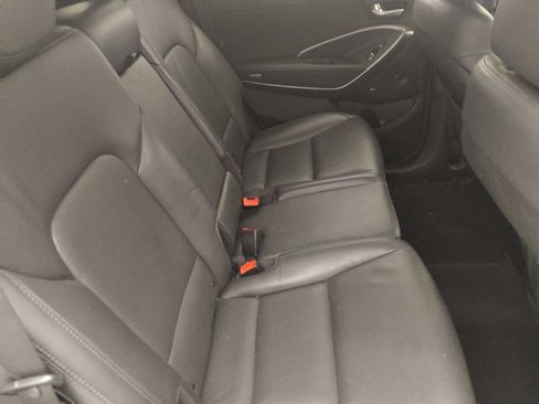 Used 2018 Hyundai Santa Fe AWD image 19