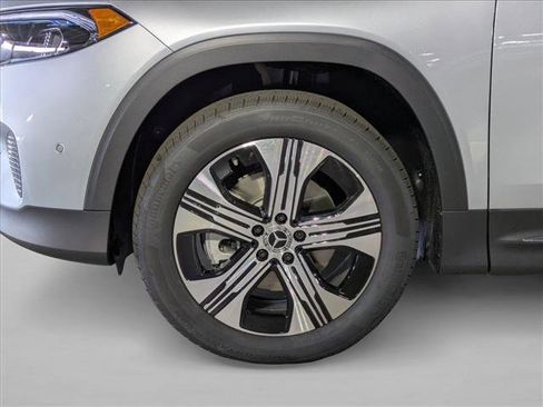 New 2025 Mercedes-Benz EQB 300 4MATIC image 10