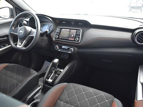 Used 2020 Nissan Kicks SR image 54