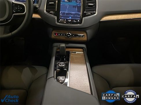 Used 2025 Volvo XC90 B6 Plus image 12
