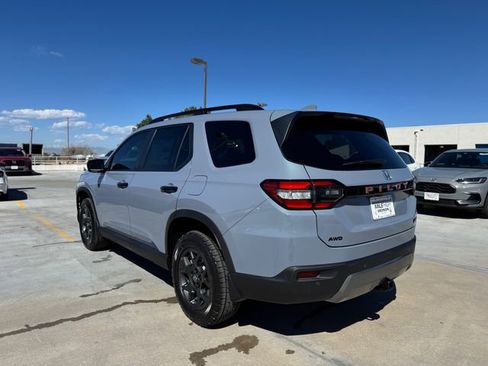 New 2026 Honda Pilot TrailSport image 7