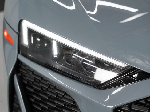 Used 2020 Audi R8 V10 AWD/4WD image 12