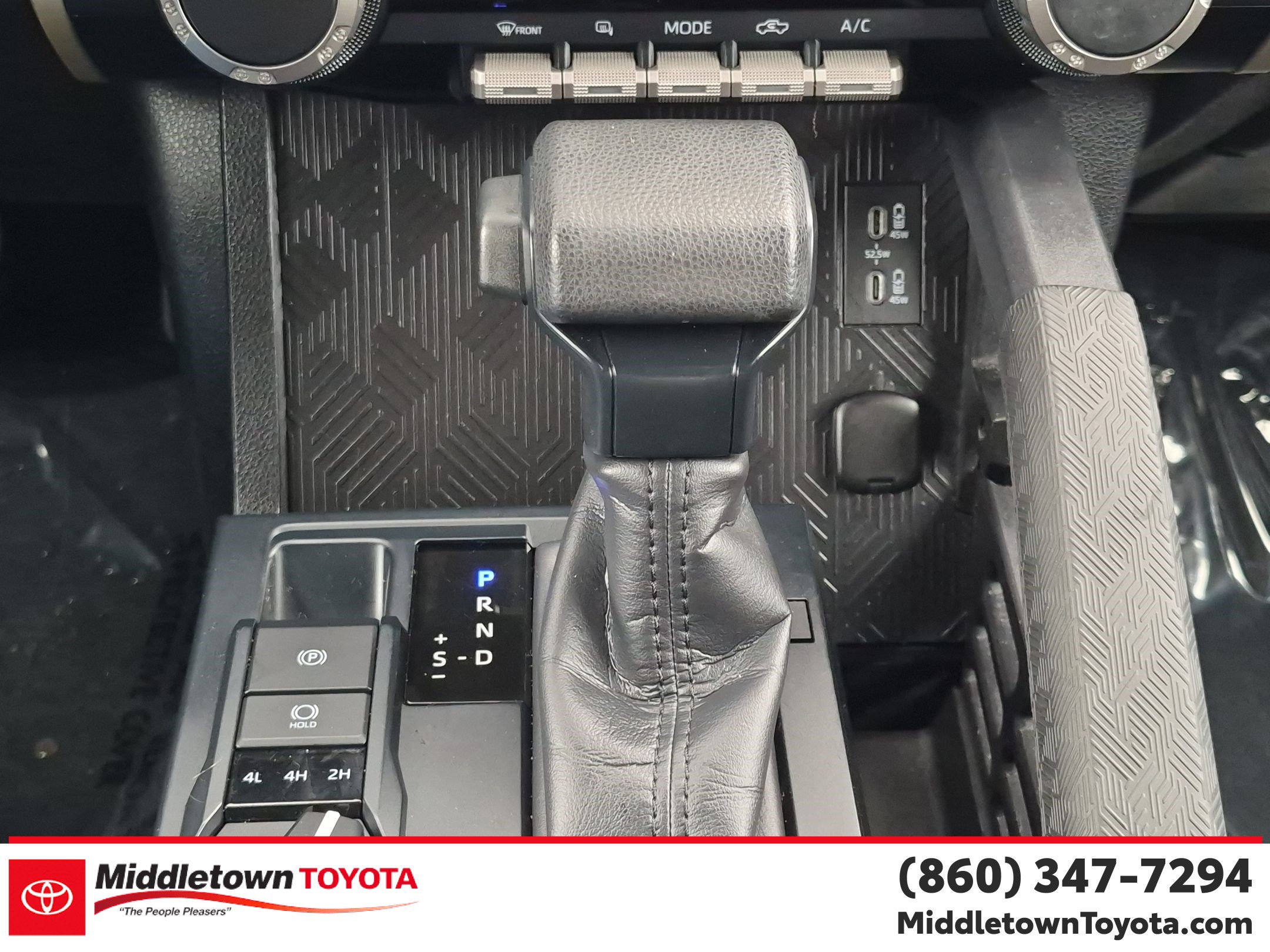 Used 2025 Toyota Tacoma SR5 AWD/4WD image 27