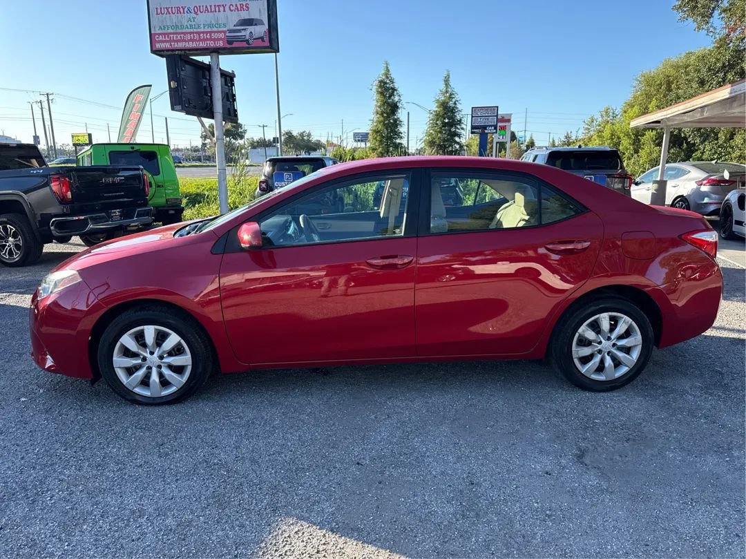 Used 2016 Toyota Corolla LE FWD image 8