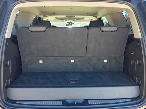 Used 2020 Cadillac Escalade Luxury image 21