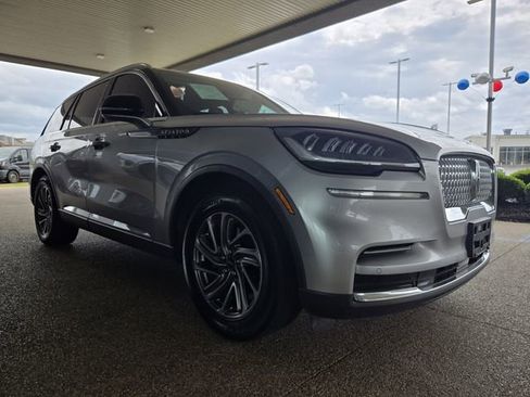 Certified 2023 Lincoln Aviator 2WD image 10