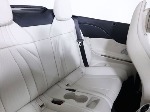 Used 2025 Mercedes-Benz CLE 450 4MATIC Cabriolet image 71