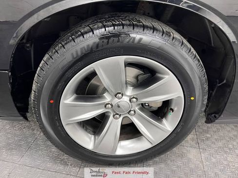 Used 2016 Dodge Challenger SXT image 21