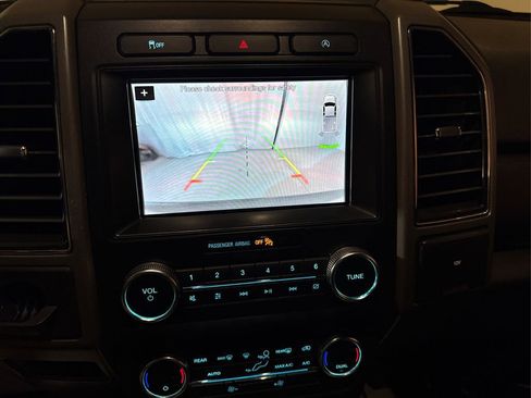 Used 2019 Ford Expedition Max XLT image 33