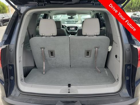 Used 2017 GMC Acadia SLE FWD image 26