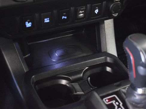 Used 2017 Toyota Tacoma TRD Pro AWD/4WD image 87