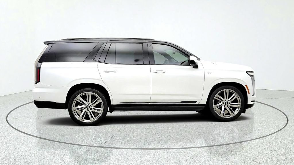 Used 2025 Cadillac Escalade Sport Platinum AWD/4WD image 4