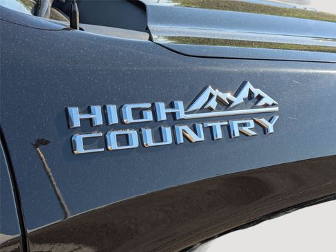 Used 2024 Chevrolet Silverado 1500 High Country w/ Technology Package AWD/4WD image 43