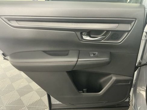 Used 2025 Honda CR-V Sport-L image 9