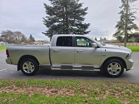 Used 2016 RAM 1500 Sport w/ Sport Premium Group image 7