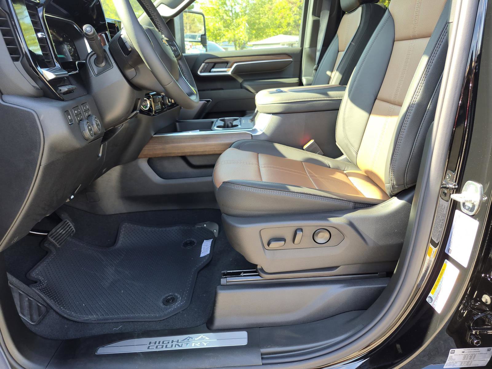 New 2026 Chevrolet Silverado 2500 High Country w/ Technology Package AWD/4WD image 10