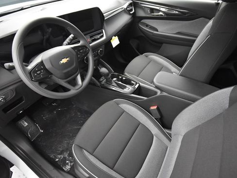 New 2026 Chevrolet TrailBlazer LS w/ LS Convenience Package AWD/4WD image 8