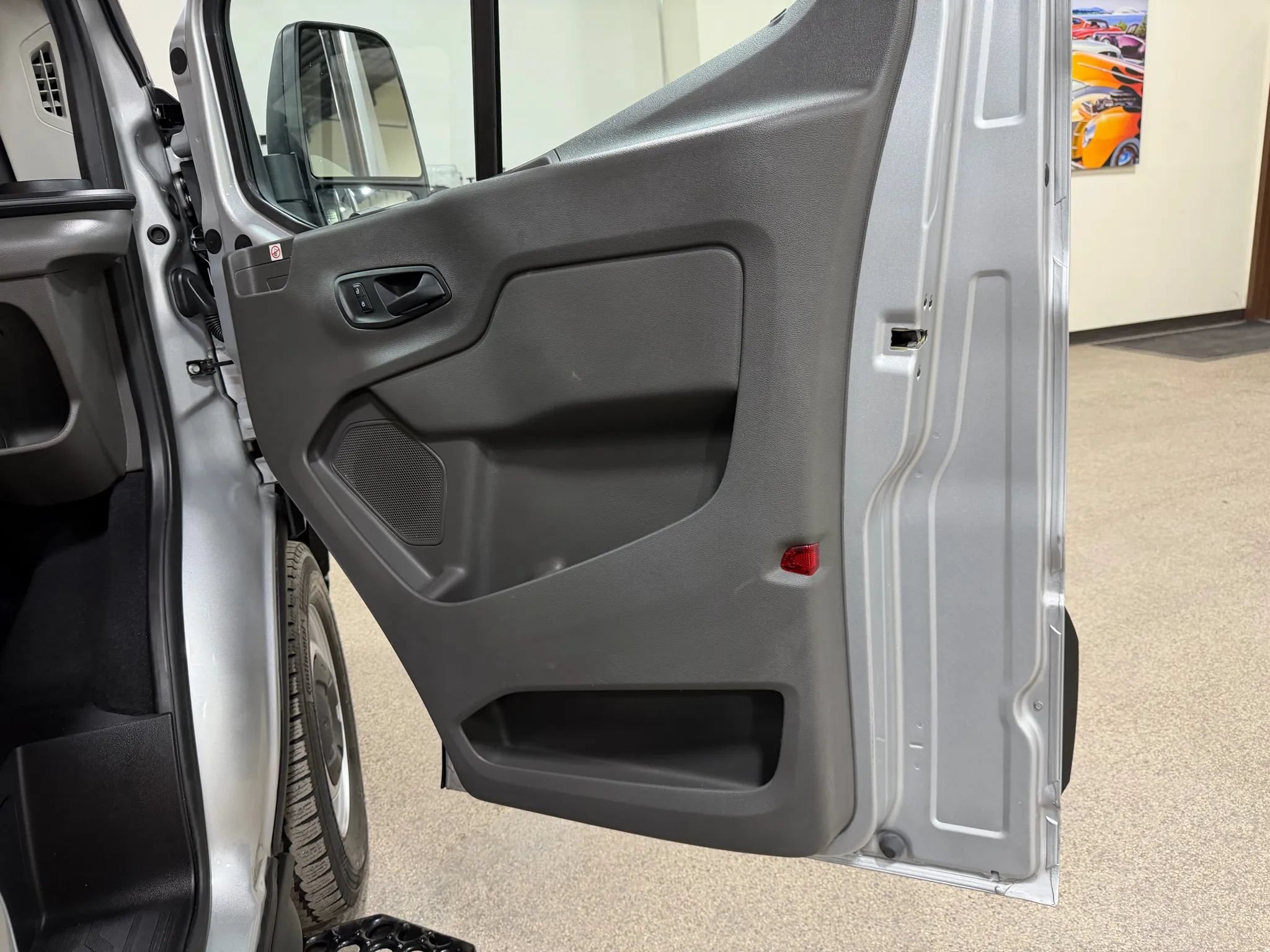 Used 2020 Ford Transit 250 Medium Roof RWD image 24