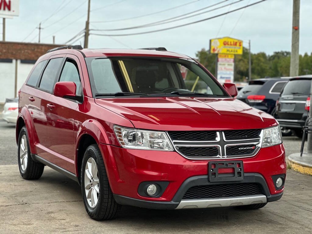 Used 2017 Dodge Journey SXT AWD/4WD image 1