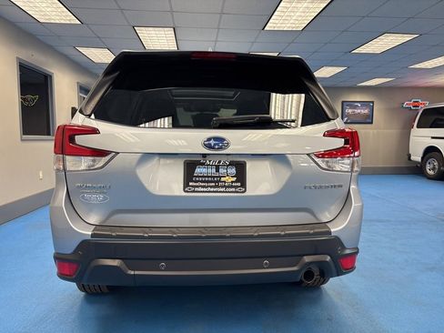 Used 2022 Subaru Forester Limited w/ Popular Package #2 image 7