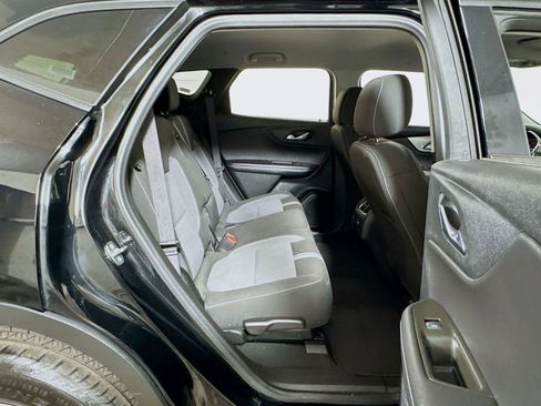 Certified 2025 Chevrolet Blazer LT FWD image 25
