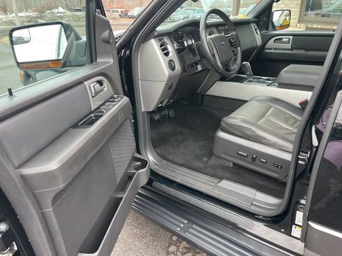 Used 2012 Ford Expedition XLT image 16