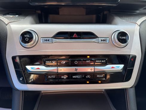 Used 2023 Ford Explorer Timberline w/ Timberline Technology Package image 8