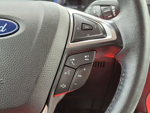 Used 2024 Ford Edge Titanium image 29