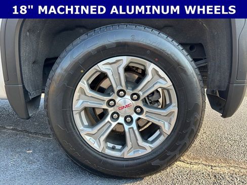 Used 2020 GMC Sierra 1500 SLE w/ SLE Value Package image 5