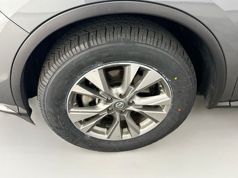 Used 2018 Nissan Murano SV AWD/4WD image 11