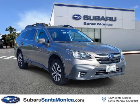 Used 2022 Subaru Outback Premium image 1