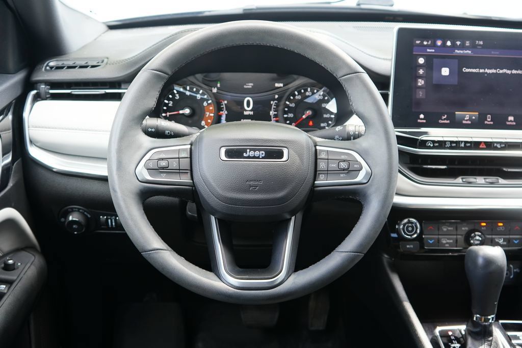 Used 2024 Jeep Compass Limited AWD/4WD image 13