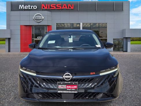 New 2026 Nissan Sentra SR w/ SR Premium Package FWD image 2